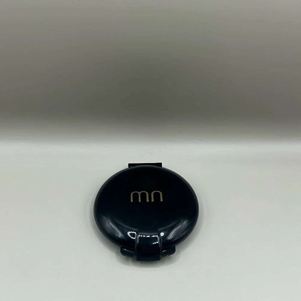 Merle Norman Flawless Effect Pressed Powder Barely There .12oz - Picture 3 of 3